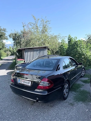 Mercedes-Benz E220 CDI, W211 Bild 5