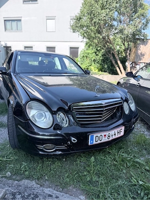 Mercedes-Benz E220 CDI, W211 Bild 4