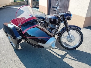 Pannonia T5 mit Duna Beiwagen Bild 5