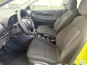 Hyundai i20 COMFORT NAVI RFK ALU WP 1.0 T-GDI 66,2kW/90PS E... Bild 9