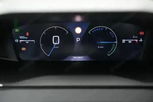 Peugeot 2008 1.2 Hybrid 145 Allure (EURO 6e) PDC SpurH Bild 5