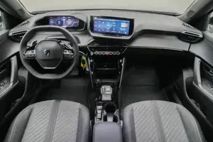 Peugeot 2008 1.2 Hybrid 145 Allure (EURO 6e) PDC SpurH Bild 7