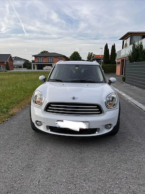 Mini Cooper D Countryman ALL4 Bild 5