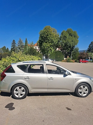 Kia Ceed 1.6 Diesel Tüv 01 2027 Bild 4