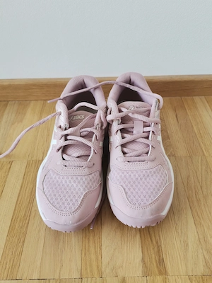 Asics Hallen-Sportschuhe Gr. 33,5 Bild 2