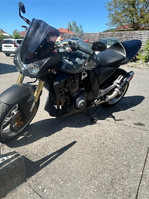 Kawasaki Z1000 Bild 2