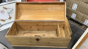 Holztruhen - Aussteuerkisten alt Bild 2