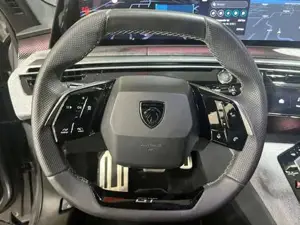 Peugeot 5008 Bild 8