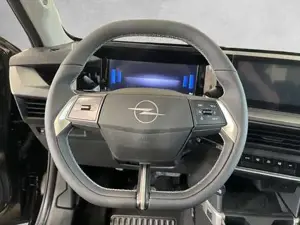 Opel Frontera Bild 9
