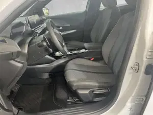 Peugeot 2008 Bild 6