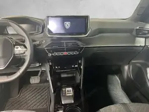 Peugeot 2008 Bild 8
