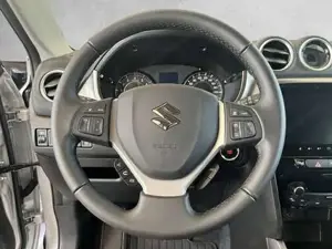 Suzuki Vitara Bild 8
