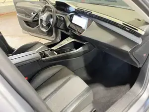 Peugeot 308 Bild 15