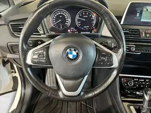 BMW 225 Bild 6