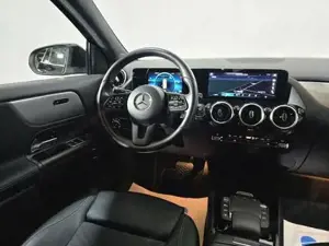 Mercedes-Benz GLA Bild 8