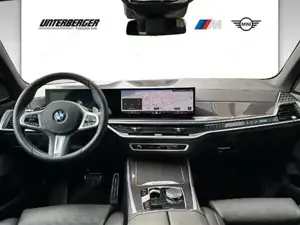 BMW X5 xDrive40i // Carbon Interieur // Harman Kardon Surround Sound // M-Sport Paket Bild 8