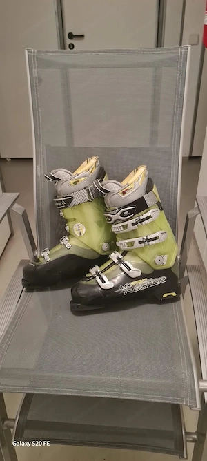 2 Paar Skischuhe zu verkaufen  Größe 43 Bild 2