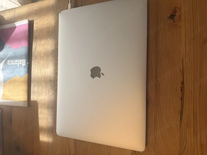 MacBook Pro 15-inch, 2019 zu verkaufen Bild 4