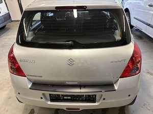 Verkaufe Suzuki Swift ALLRAD Bild 4