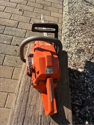 Husqvarna 136  Bild 2