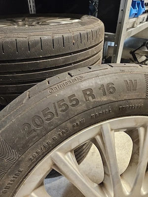 Alfa Romeo 147 Original Felgen  Bild 3