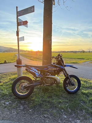 Husqvarna TE300i Supermoto