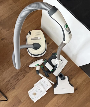 Bodenstaubsauger Vorwerk ("Tiger") mit Wischfunktion (viel Zubehör) Bild 2