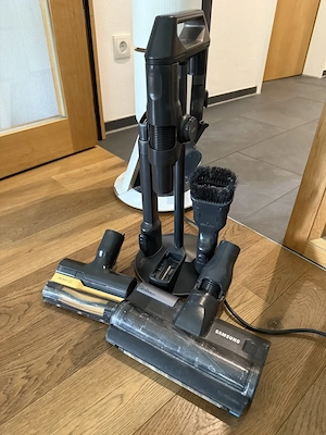 Samsung Staubsauger BESPOKE mit viel Zubehör Bild 5