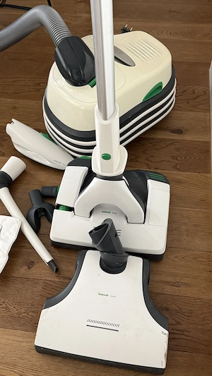 Bodenstaubsauger Vorwerk ("Tiger") mit Wischfunktion (viel Zubehör) Bild 4