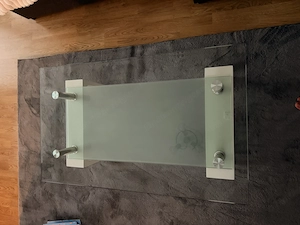Moderner Glas-Couchtisch mit Ablage Bild 3