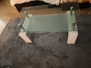Moderner Glas-Couchtisch mit Ablage Bild 2