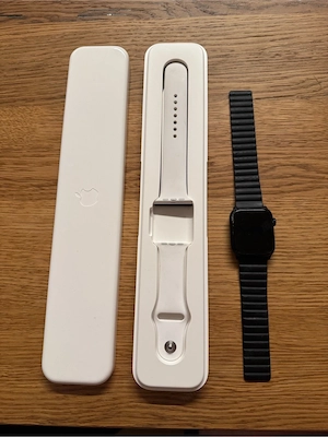 Apple Watch SE 2. Gen 44mm   Glas gesprungen - Display voll funktionstüchtig Bild 2