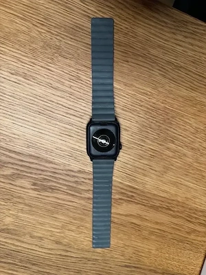 Apple Watch SE 2. Gen 44mm   Glas gesprungen - Display voll funktionstüchtig Bild 4