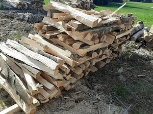 Brennholz Hartholz halbtrocken 