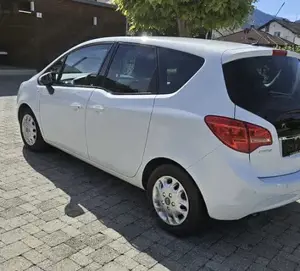 Opel Meriva Bild 2