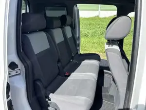 VW Caddy Bild 16