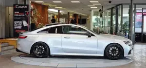Mercedes-Benz E 220 Bild 4