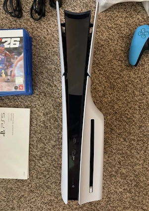Sony PlayStation 5 Slim mit Laufwerk, weiß, 1 TB SSD + 2 Controller + 4 Spiele Bild 5