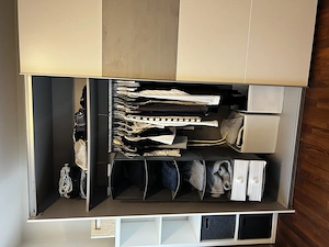Schwebetürenschrank Bild 2