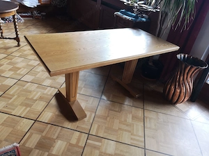 Massivholztisch Eiche, Tischlerarbeit, 65cm x 134cm, Höhe 64cm (66cm mit Erhöhung am Fuß) Bild 3