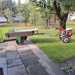 Anhänger für Schlepper Bild 3