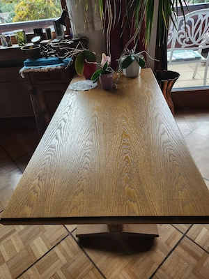 Massivholztisch Eiche, Tischlerarbeit, 65cm x 134cm, Höhe 64cm (66cm mit Erhöhung am Fuß)