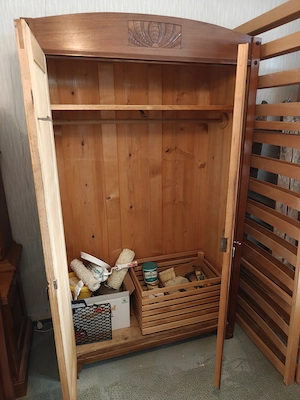Antiker Jugendstil Kleiderschrank zweitürig, 2x Kopf- Fußteil Bett Bild 3