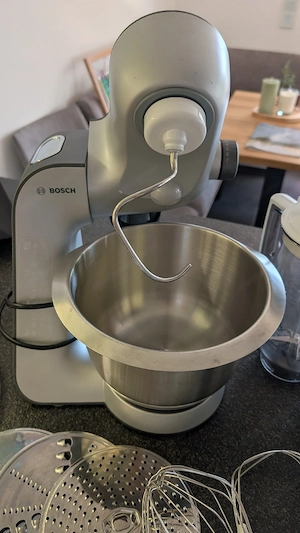 Bosch MUM 5 Küchenmaschine inkl. umfangreichem Zubehör   sehr guter Zustand Bild 4
