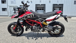 Ducati Hypermotard 950 Bild 2