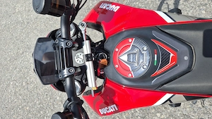 Ducati Hypermotard 950 Bild 8