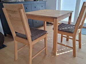 Holztisch&2Holzsessel Bild 2
