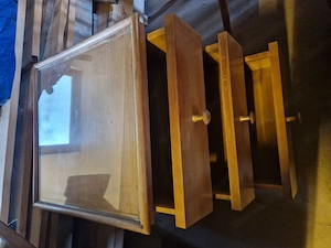 Kasten mit 3 Schubladen  Bild 2
