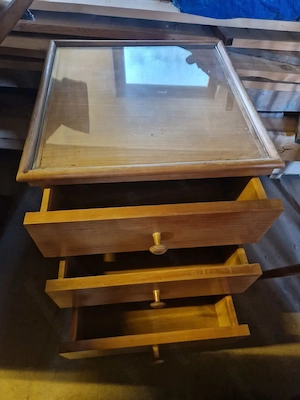 Kasten mit 3 Schubladen  Bild 2