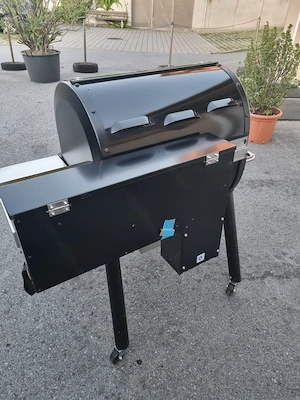 Weber Smokefire Pelletgrill Bild 3